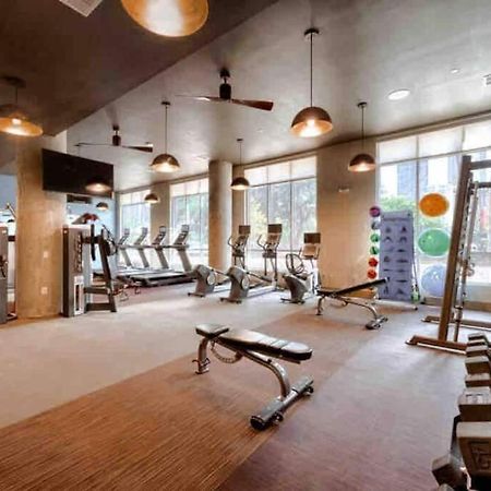ヒューストンDowntown Living 1Br W/ Free Parking Garageアパートメント エクステリア 写真