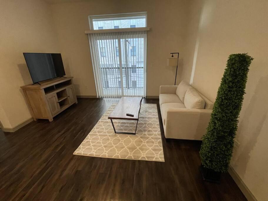 ヒューストンDowntown Living 1Br W/ Free Parking Garageアパートメント エクステリア 写真