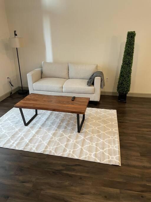 ヒューストンDowntown Living 1Br W/ Free Parking Garageアパートメント エクステリア 写真